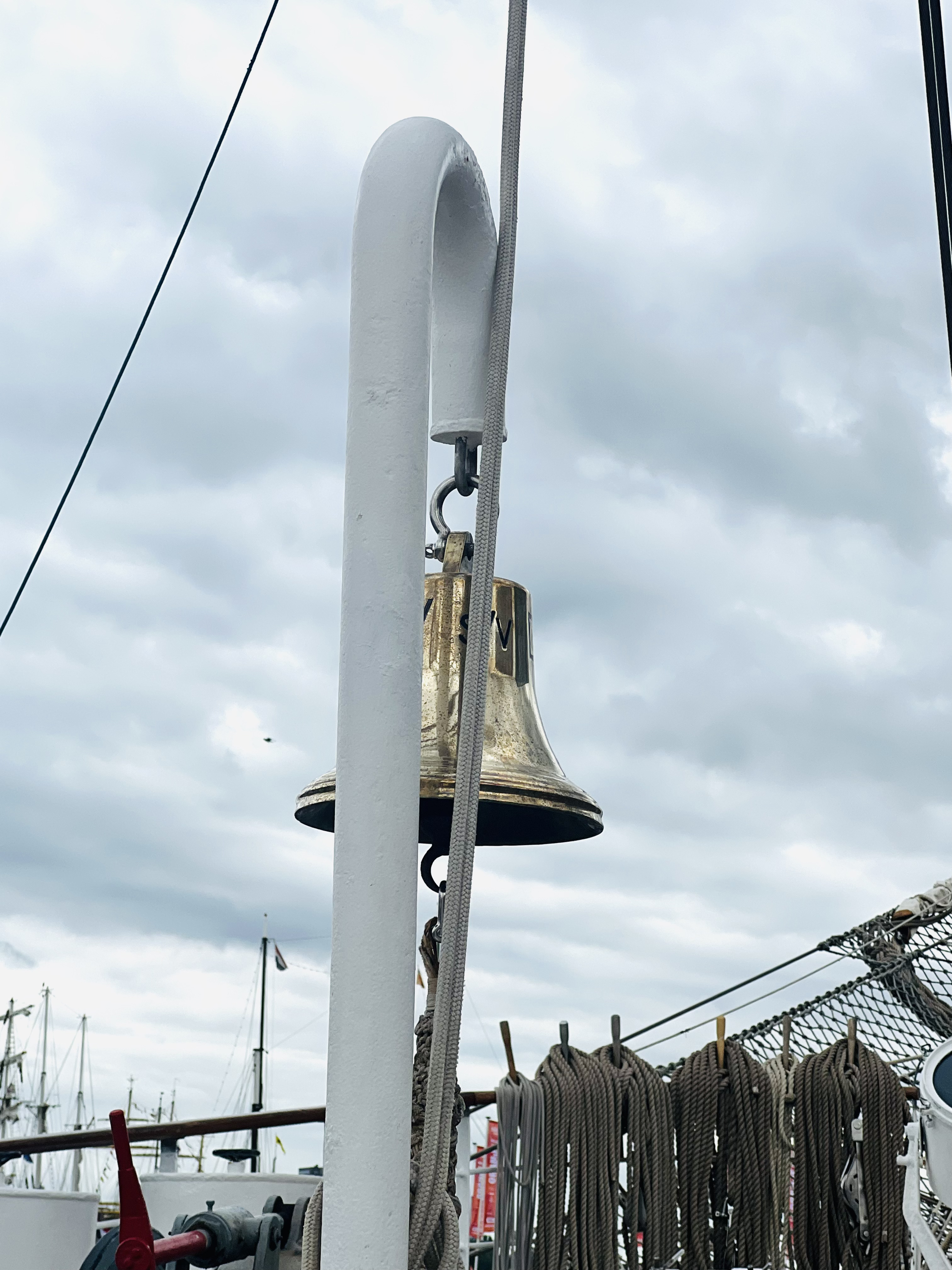 The Dar Mlodziezy bell that jump scared me